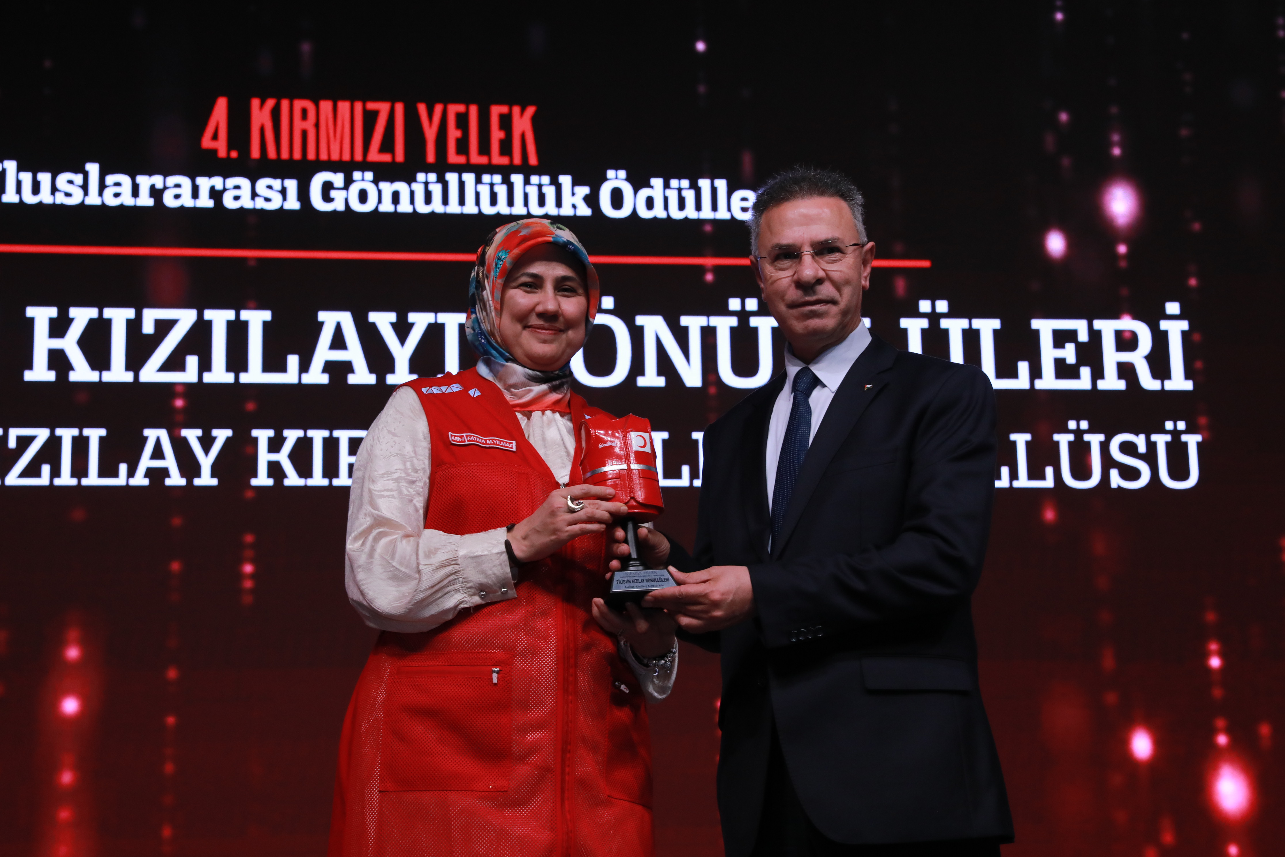 Filistin Kızılay Gönüllüleri